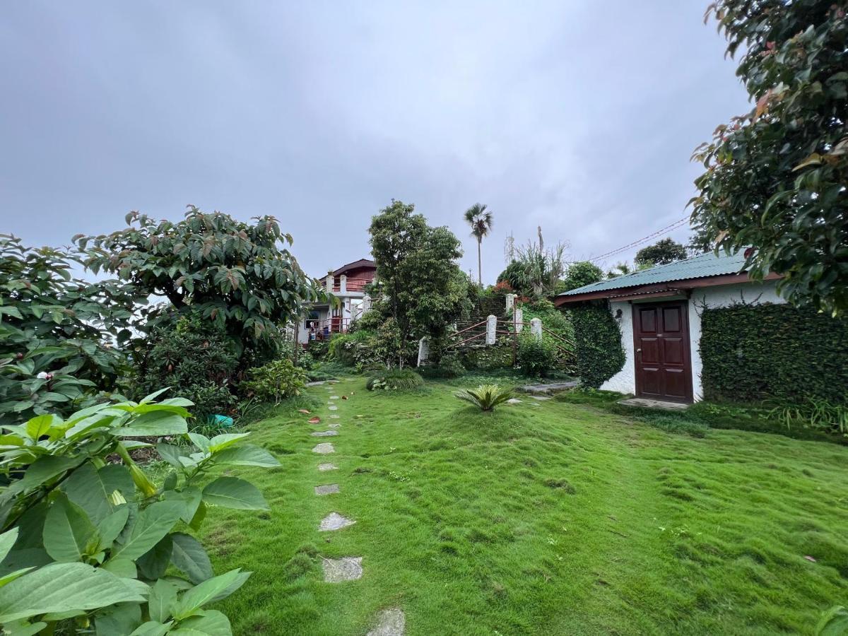 Es Deurali Resort Pokhara Kültér fotó