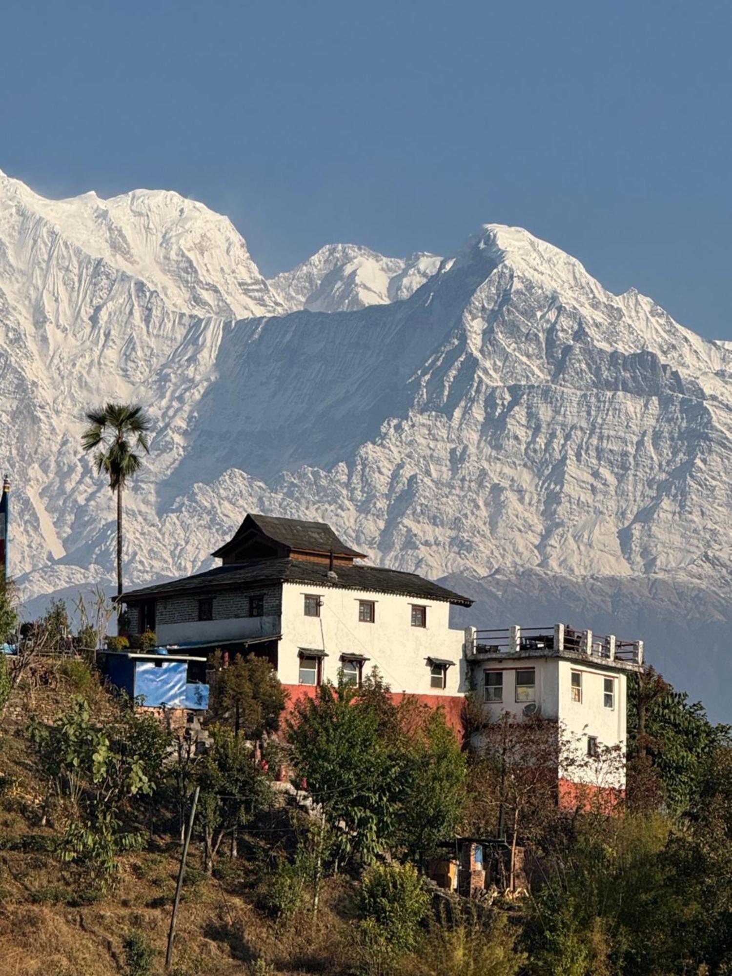 Es Deurali Resort Pokhara Kültér fotó