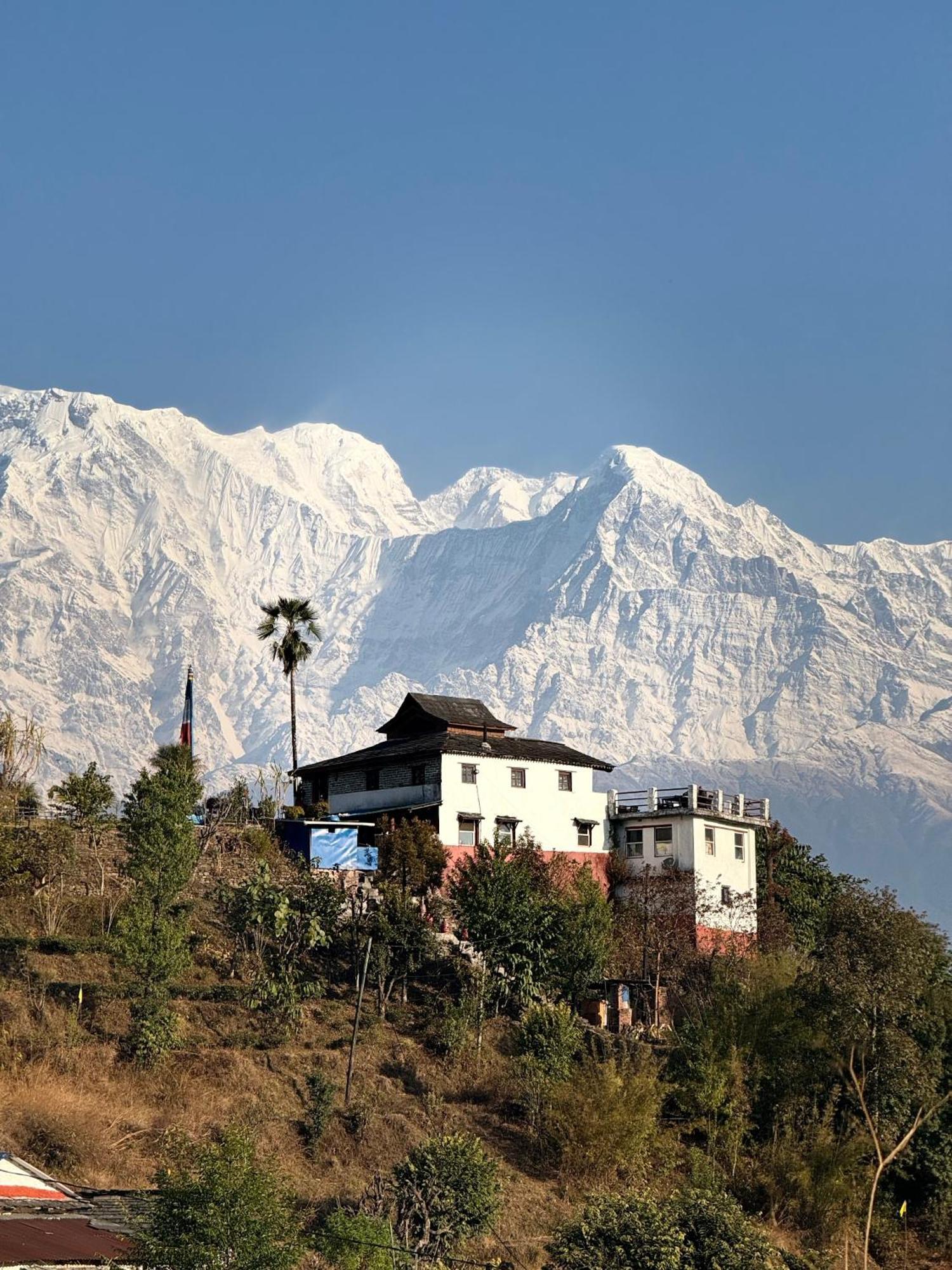 Es Deurali Resort Pokhara Kültér fotó