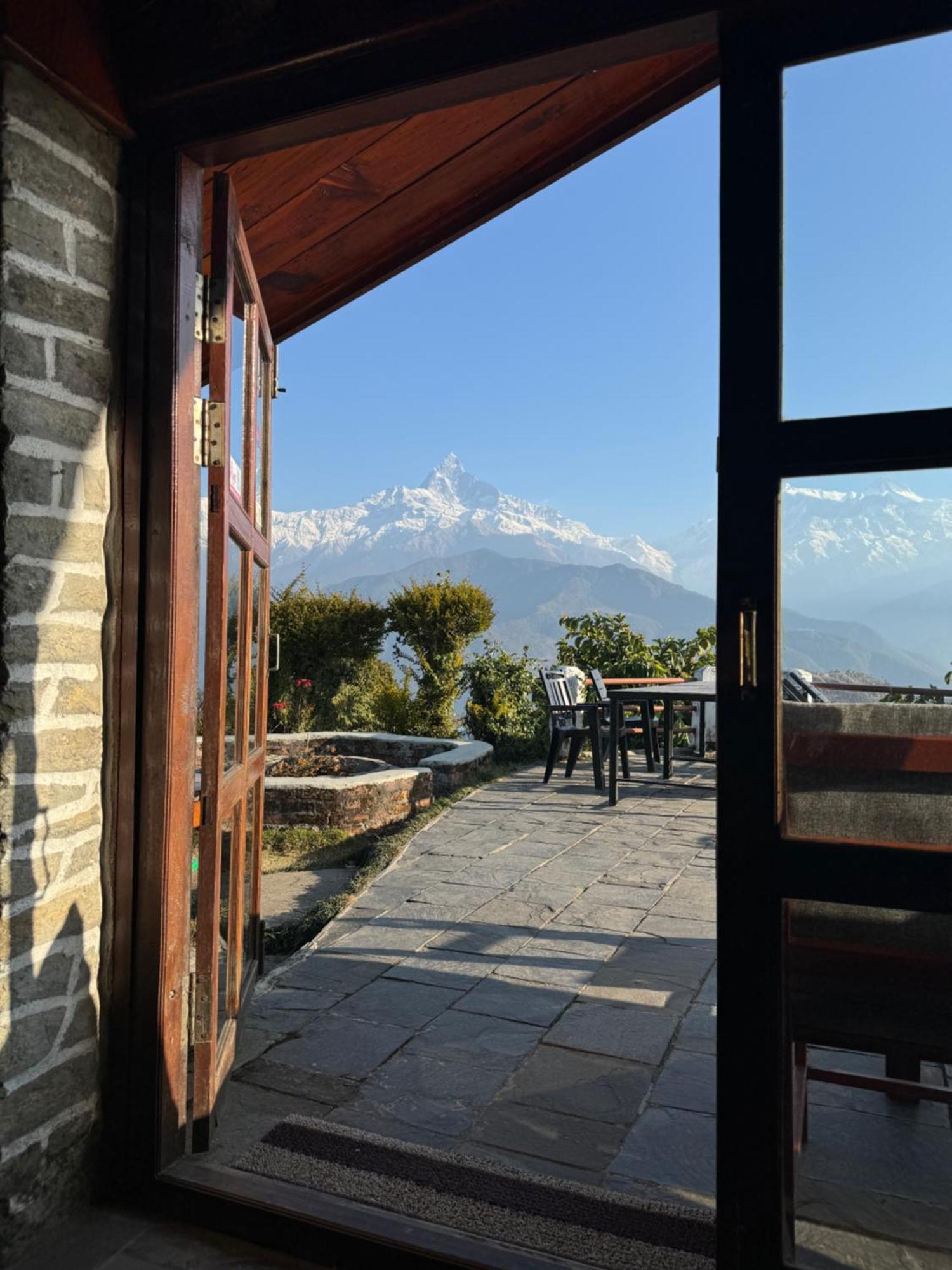 Es Deurali Resort Pokhara Kültér fotó