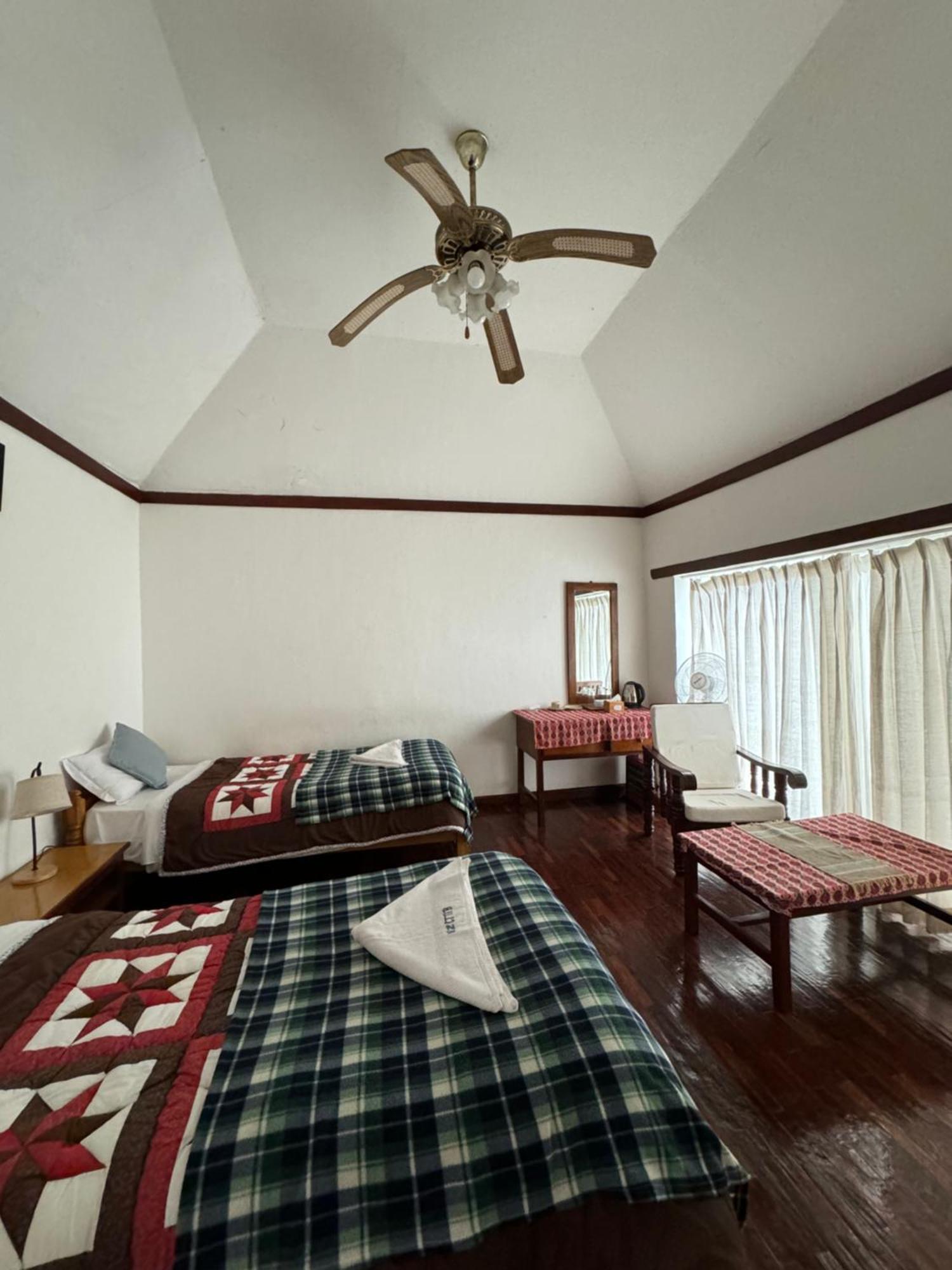 Es Deurali Resort Pokhara Kültér fotó