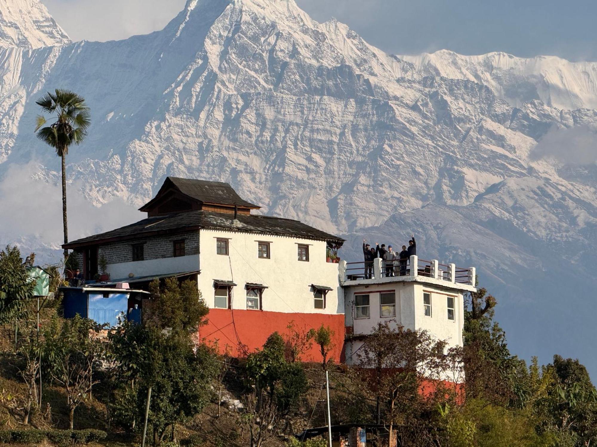 Es Deurali Resort Pokhara Kültér fotó