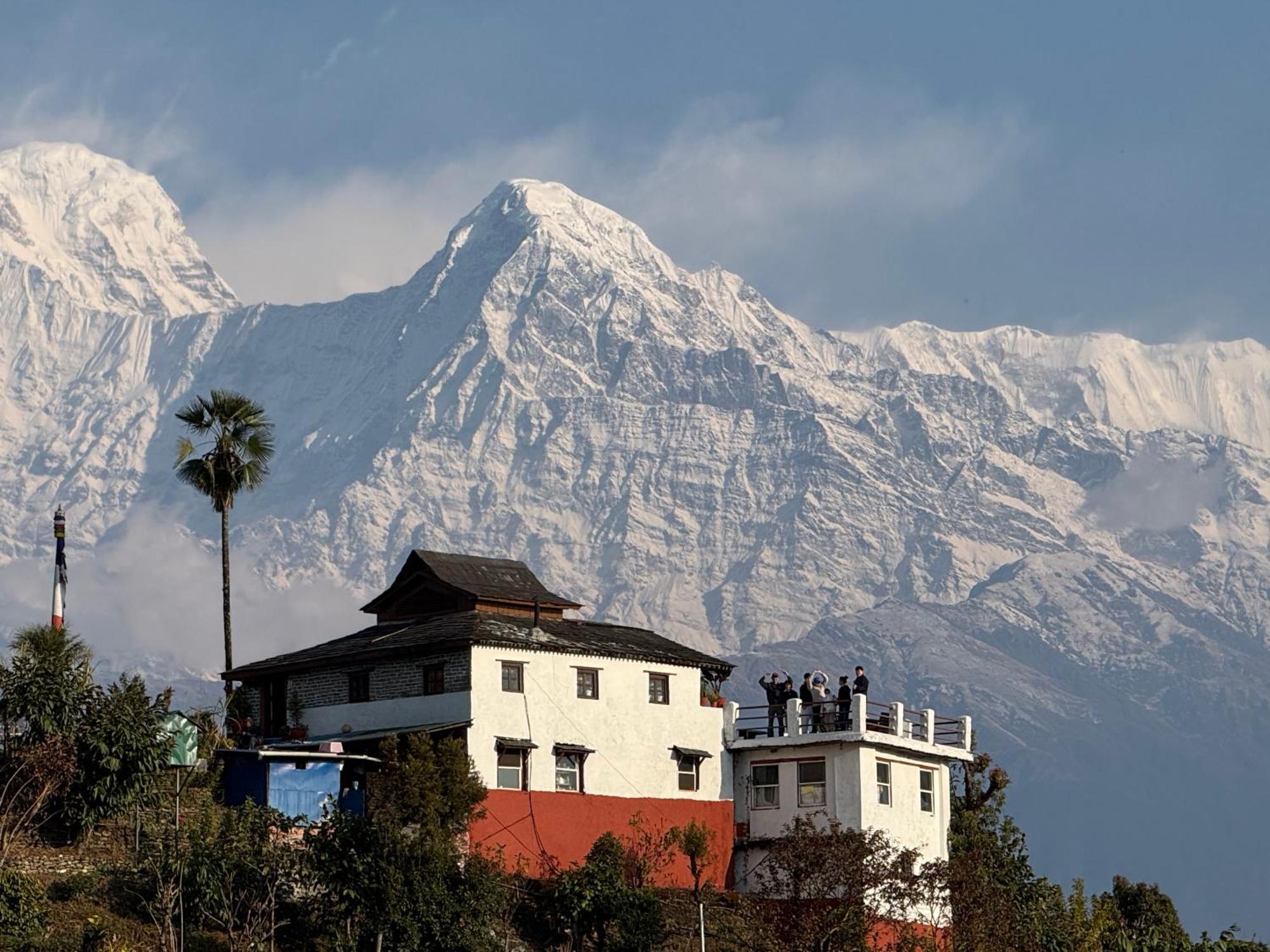 Es Deurali Resort Pokhara Kültér fotó
