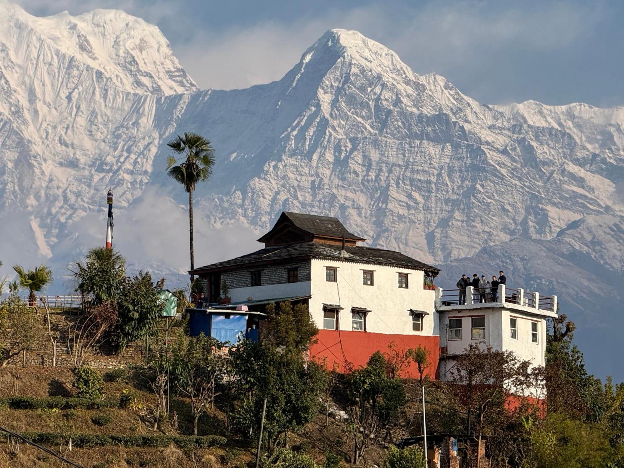 Es Deurali Resort Pokhara Kültér fotó